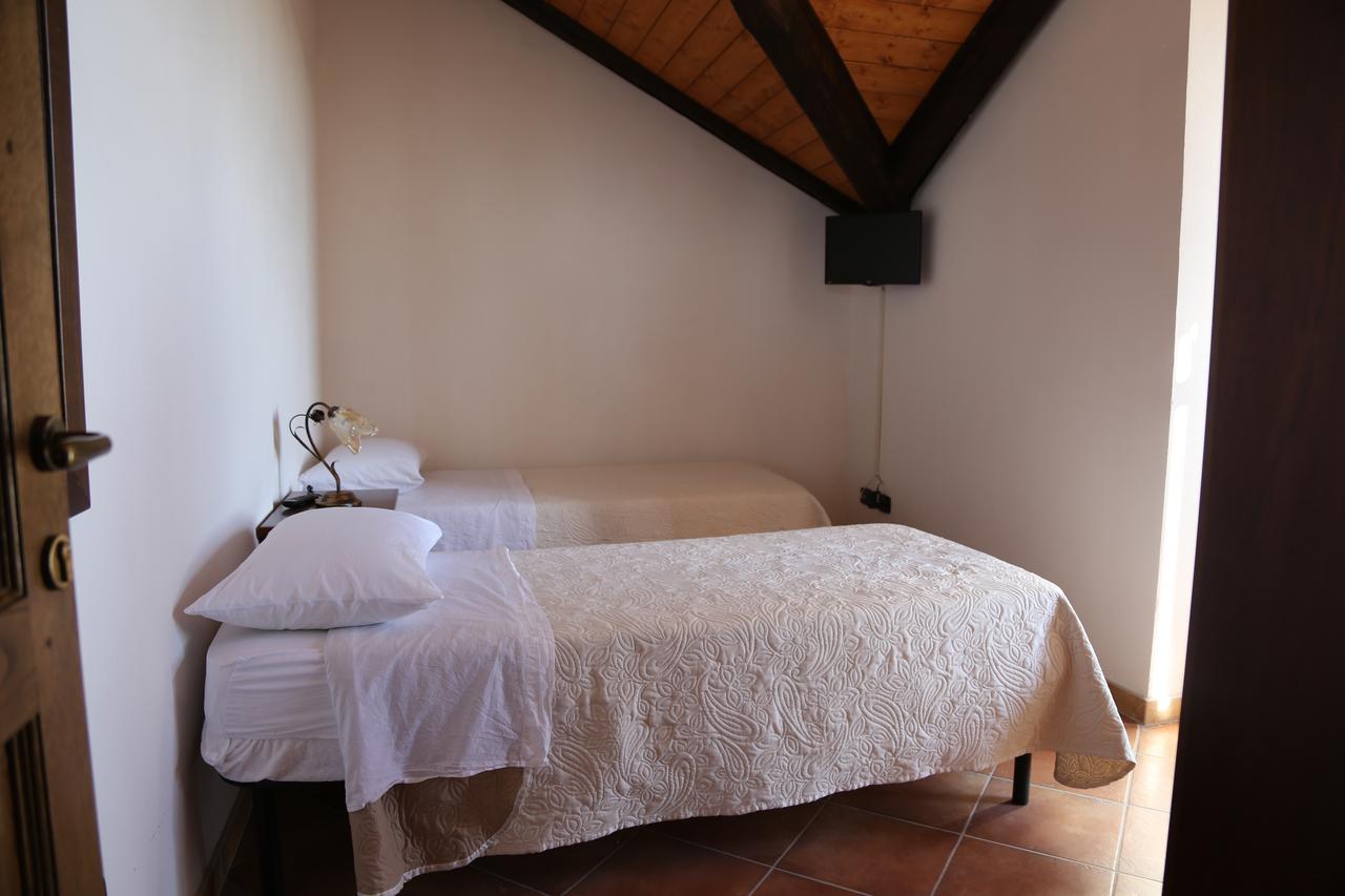 Agriturismo Pirara Sant'Angelo  Экстерьер фото